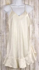 VINTAGE FANTASIES by MORGAN TAYLOR IVORY SIZE Small NIGHTGOWN