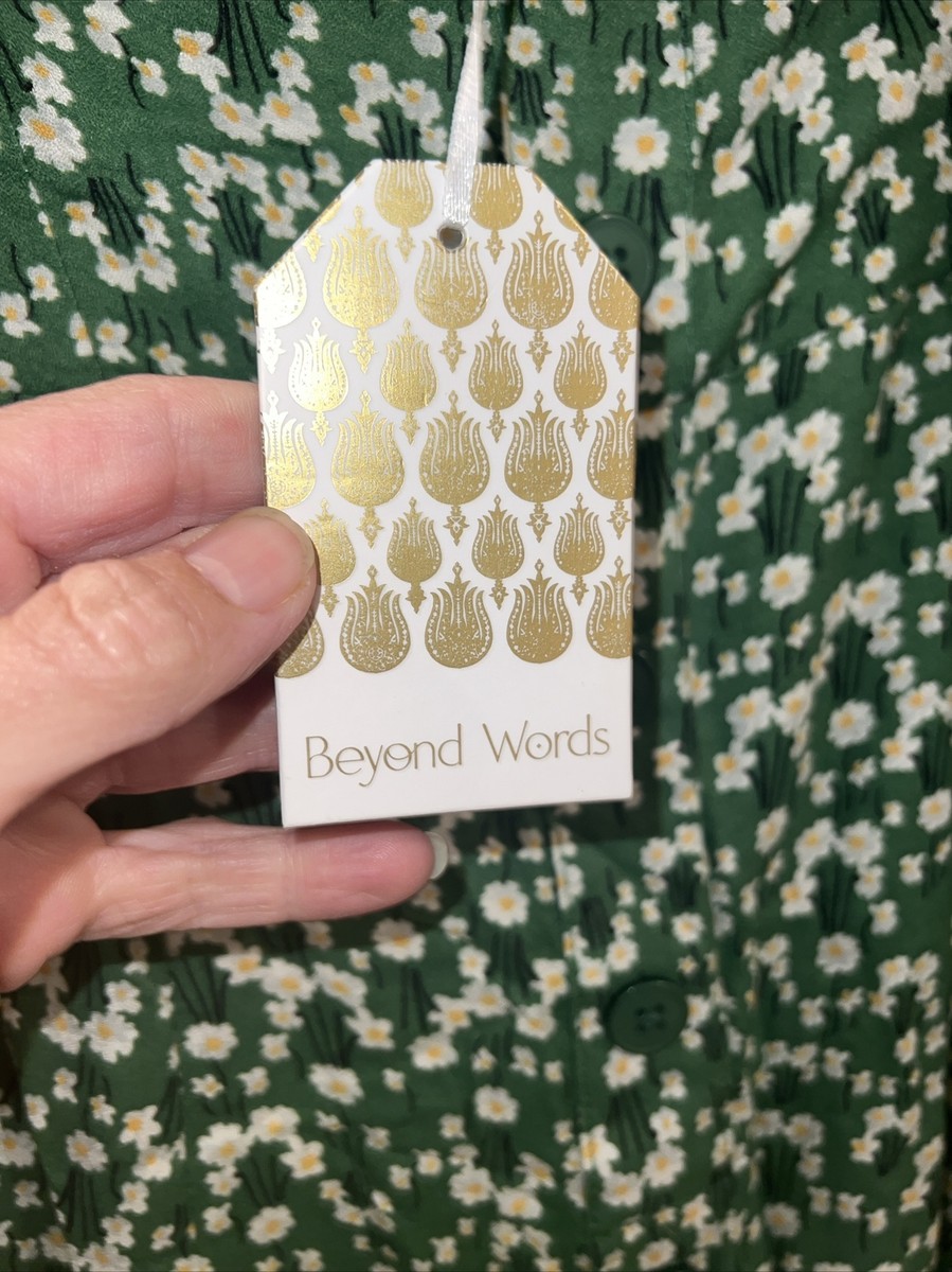 beyond words green dress Beyond Yoga Featherweight Getaway Dress