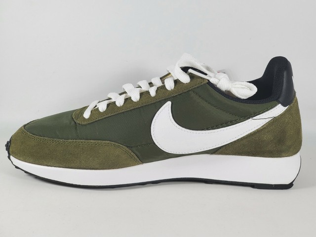 olive green tailwind