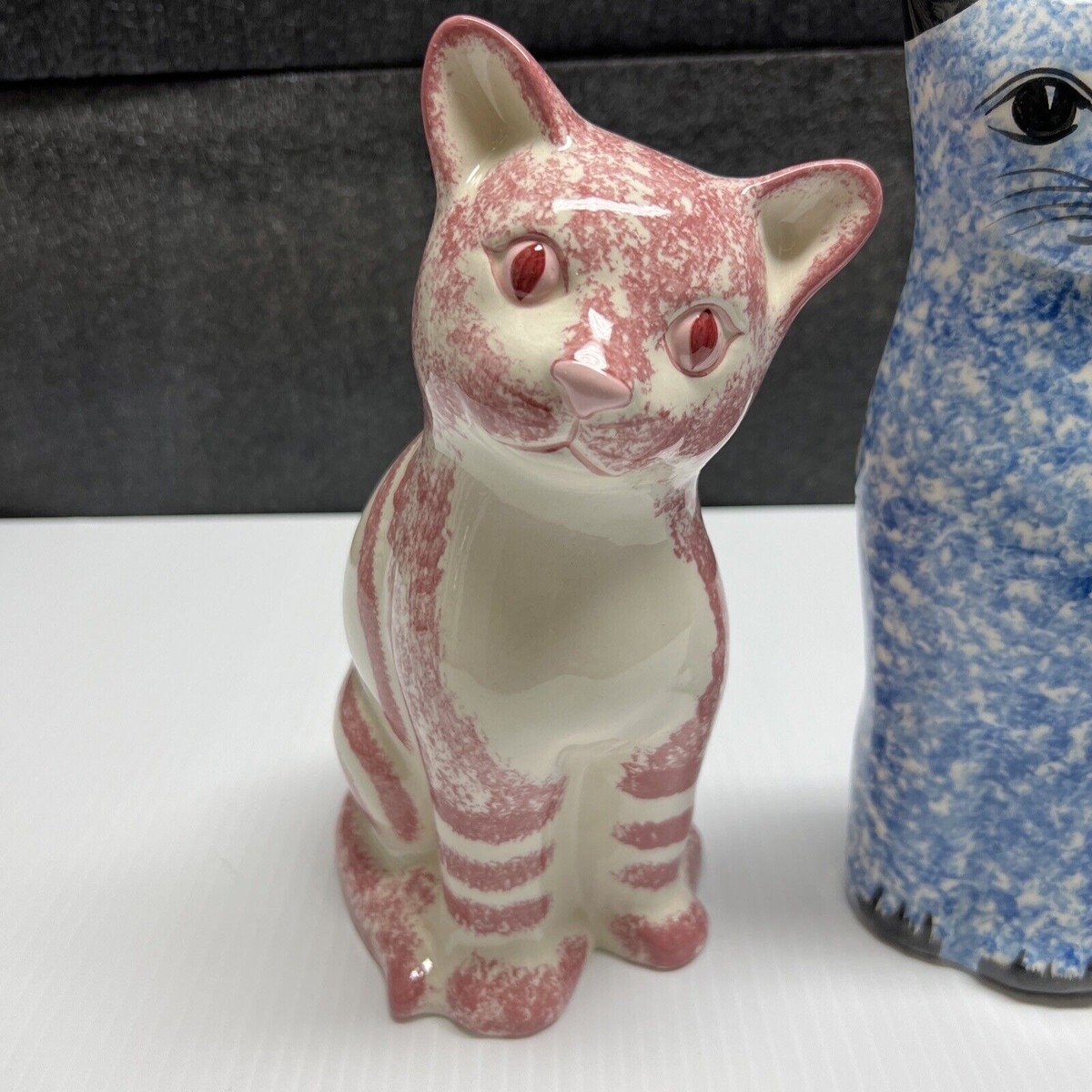 Vintage Set Of 2 Different Ceramic Hand painted Cats Beautiful Art