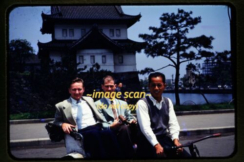 Men in Tokyo, Japan in early 1950s, Kodachrome Slide aa 22-22a - Picture 1 of 1