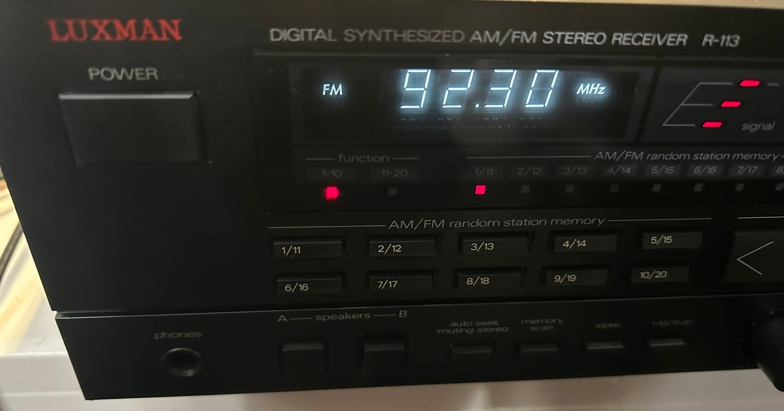 Luxman R-404 vintage audio equipment - eBay listing photo 4