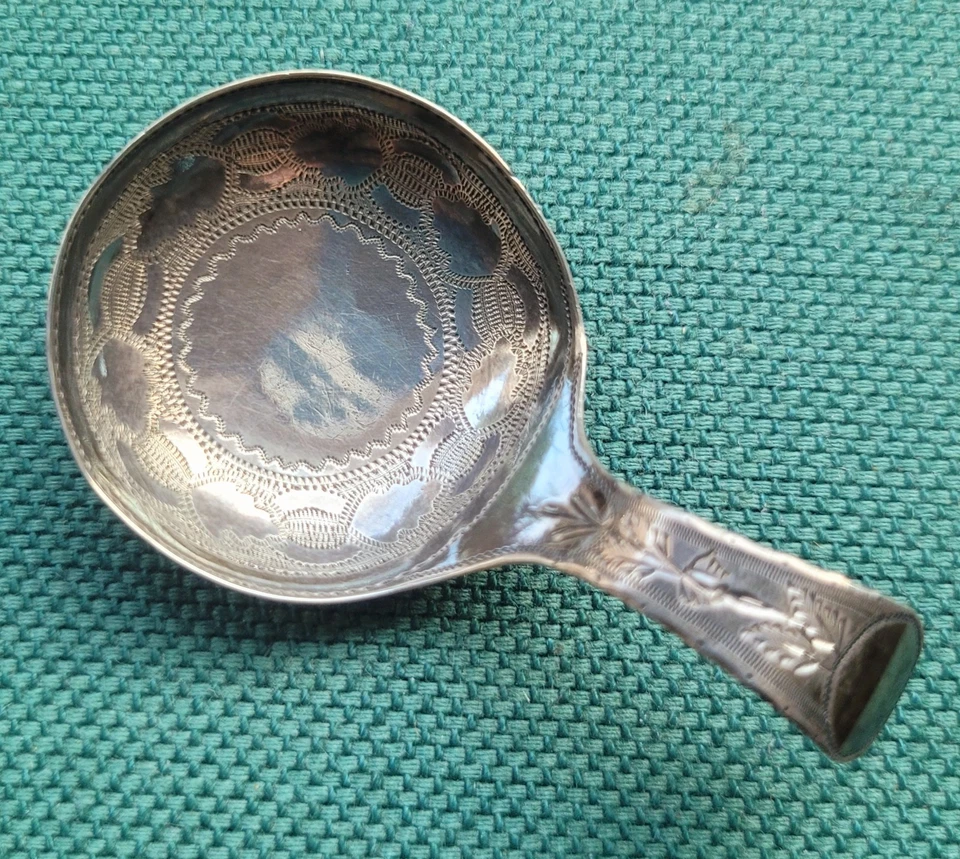 1810 Georgian Sterling Silver Caddy Spoon, Birmingham, Bright-Cut Engraved - Image 3 of 4