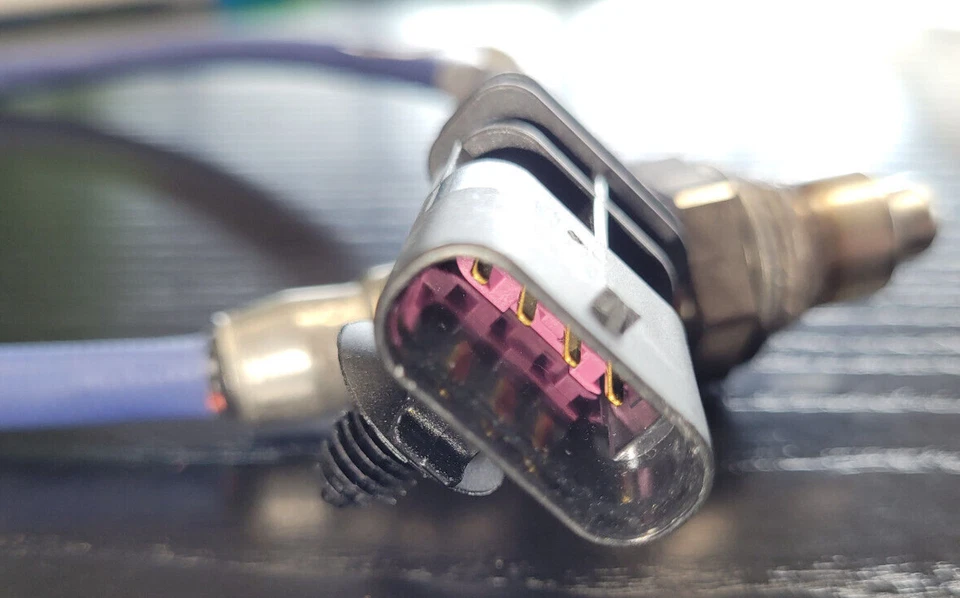 Lotus Emira V6 -- Sonda lambda - 8888602409 - Immagine 4 di 4