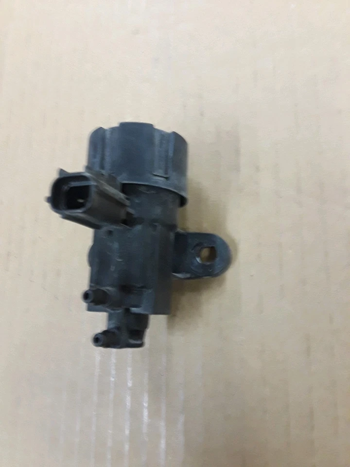 Ford Focus EGR 2003 regulador de vacío OEM K108 Foto 2 de 4
