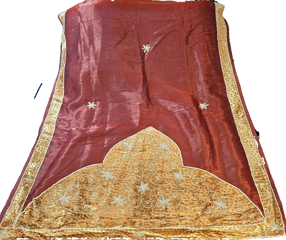ANTQ. BOHO EXOTIC RED SILK & GOLD VELVET Indian STARS &BUTA DRAPERY 43  x 100 - Image 3 of 4