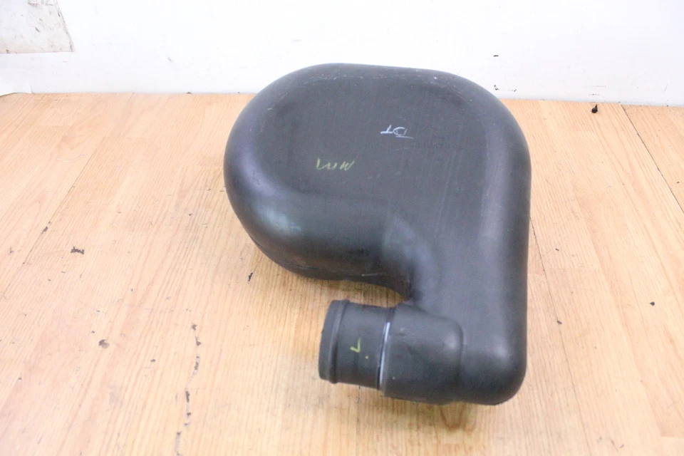 Yamaha Waverunner VX1100 2007 Cruiser silenciador caja de agua Foto 4 de 4