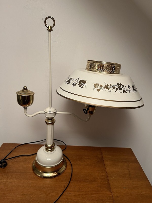 Vintage Mid Century Tole Metal Desk Table Lamp White With Gold Grapevine Leafs