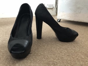 size 3 heels