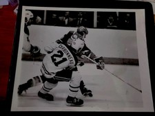 1983 WAYNE GRETZKY TYPE 1 PHOTO NHL HOCKEY GUY CARBONNEAU PRESS EDMONTON OILERS