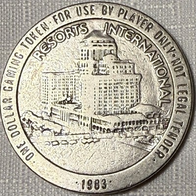 1983 Vintage EXTRA LARGE GAMING TOKEN Atlantic City Casino RESORTS INTERNATIONAL