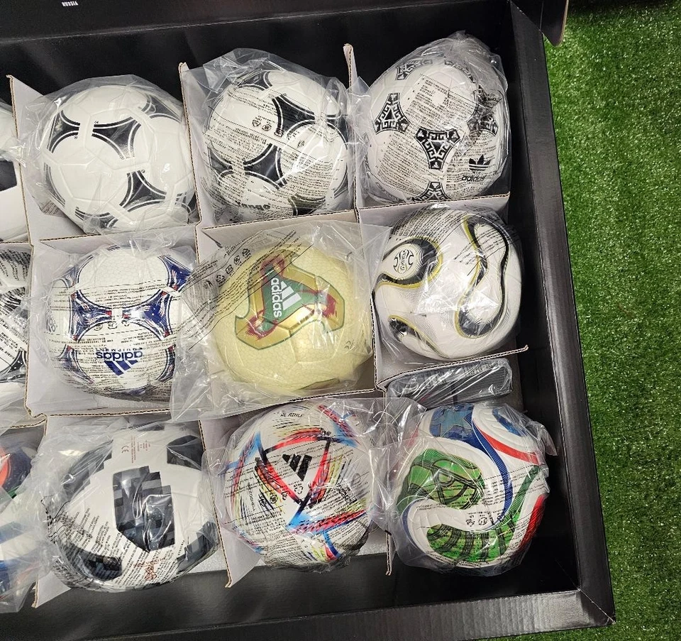 ADIDAS WORLD CUP HISTORICAL MINI SOCCER BALL SET FIFA WORD CUP 2026 - Image 4 of 4