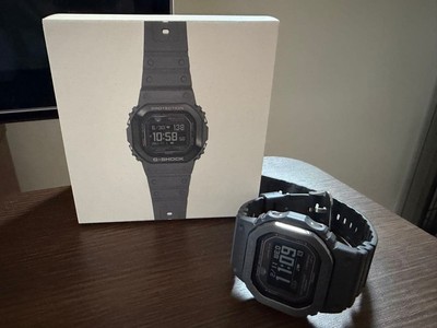 G-SHOCK DW-H5600 Gray x Black Metal