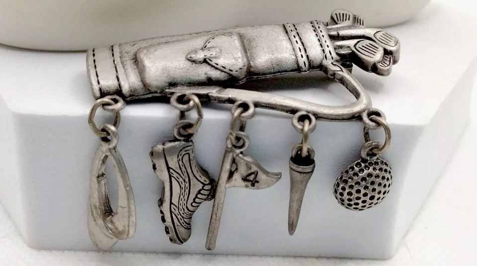 Broche JJ de colección firmado prendedor golf peltre bolsa de golf bola colgante camiseta bandera zapato regalo Foto 2 de 4