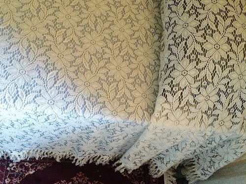 XL King Cotton Blend Classic Regency Ivory Lace Bedspread 124" x 132" - Picture 5 of 6