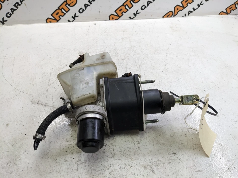 Mercedes SL500 R230 2004 5,0 V8 cilindro maestro de freno A2304300302 Foto 4 de 4