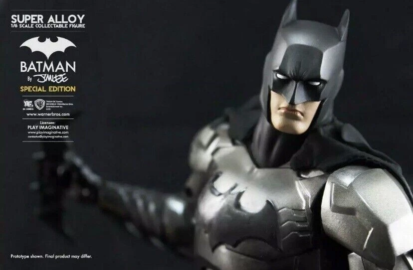 Play Imaginative Batman 1/6 Scale Super Alloy Metal Figure SPECIAL EDITION - Image 4 of 4