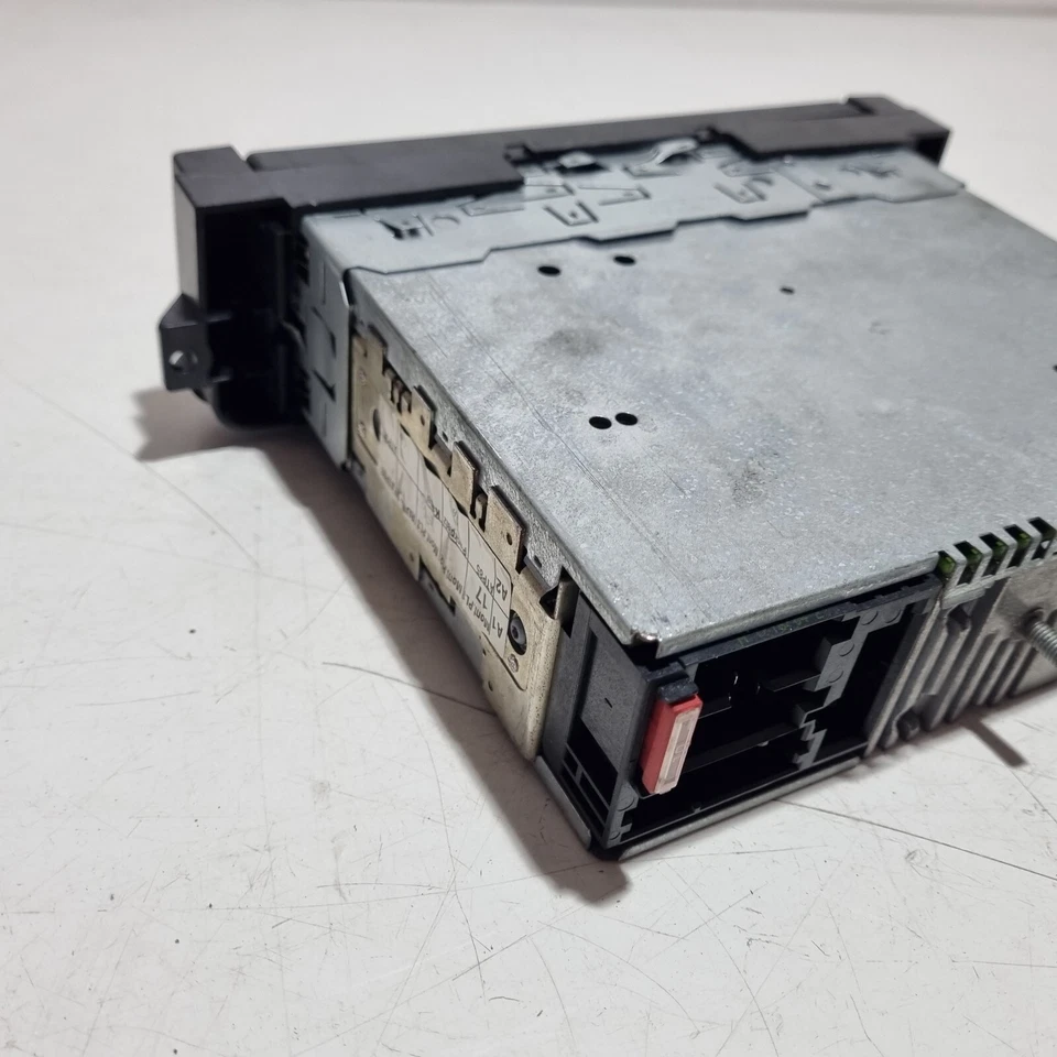 C24* BLAUPUNKT TravelPilot Autoradio 1-DIN Radio weiße Beleuchtung RDS Navi CD - Bild 4 von 4