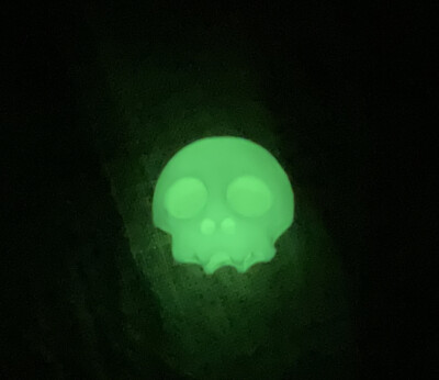 PLAYGE スカルビーズ　playge Playge Glow In The Dark White PVC Squishy Skall Bead EDC Zipper