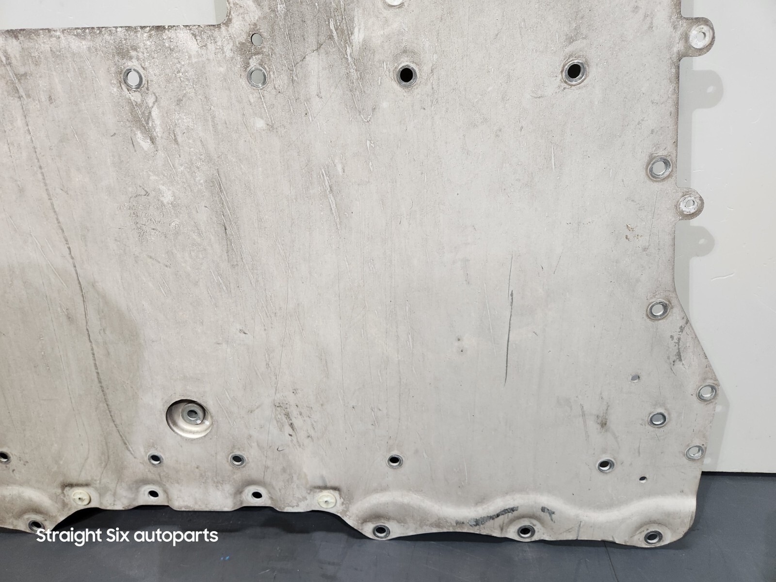 ✅ 14-20 BMW I8 I12 I15 Rear Under Engine Splash Shield Reinforcement Panel