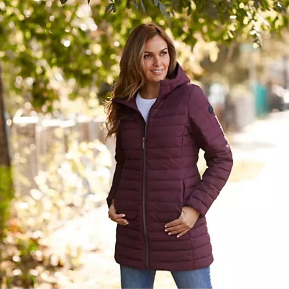 Weatherproof Hooded Puffer Coat in Merlot Color (94) Size 2X NWT Zipper Closure - Image 3 of 3