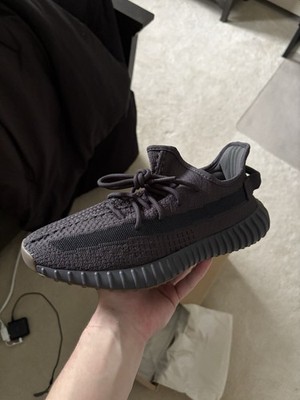 Adidas YEEZY Boost 350 V2 Cinder Non-Reflective Athletic Sneaker M 9