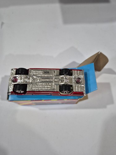 Matchbox Superfast 1964 Pontiac Grand Prix - Picture 6 of 6