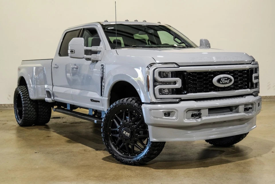 2026 Ford F-350 Super Duty Lariat LIFTED,360 CAMERA, 24 INCH WHEELS - Image 2 of 4