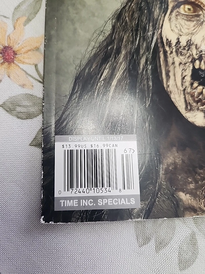 The Walking Dead Ultimate Guide Collectors Edition 2017 Undead Cover Ent. Weekly - Image 2 of 2