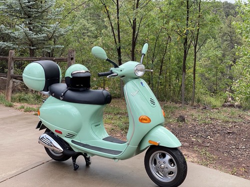 2004 Vespa ET4 150 Scooter Mint Green 347 Miles Helmet Trunk Garage Kept