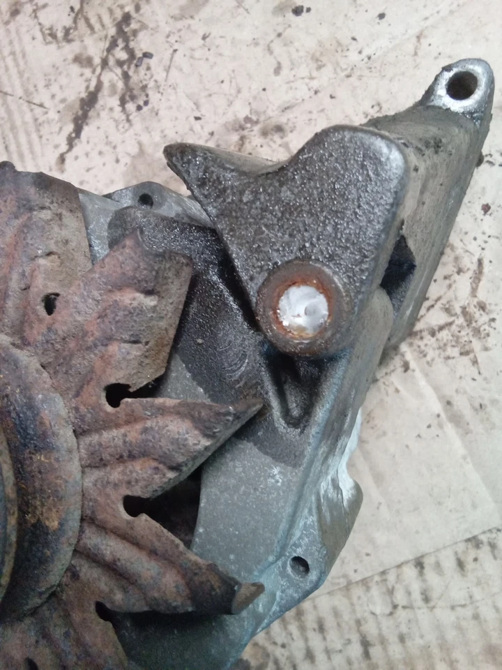 Кронштейн генератора 1971 Buick Skylark 350 V8 340 400 Riviera Electra Lesabre - Изображение 3 из 4