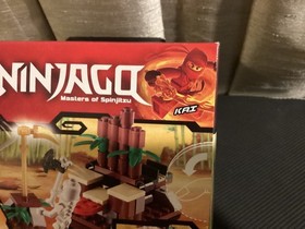 Lego Ninjago Masters of Spinjitzu Ninja Ambush 2258 Kai Skeleton Trooper 2011