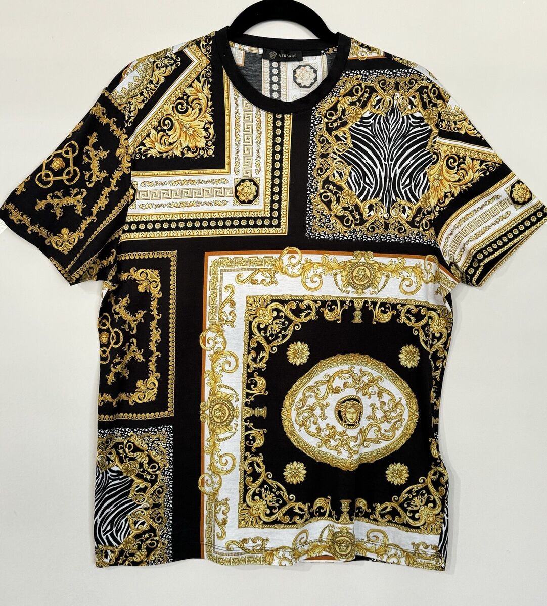 ORIGINAL Gianni Versace T-shirt Medusa Print Size L 2018 ORIGINAL Gianni Versace T-shirt Medusa Print Size L 2018