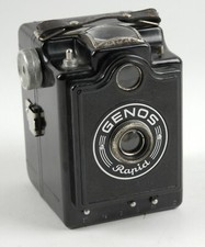 Genos Rapid Box camera Bakelite camera