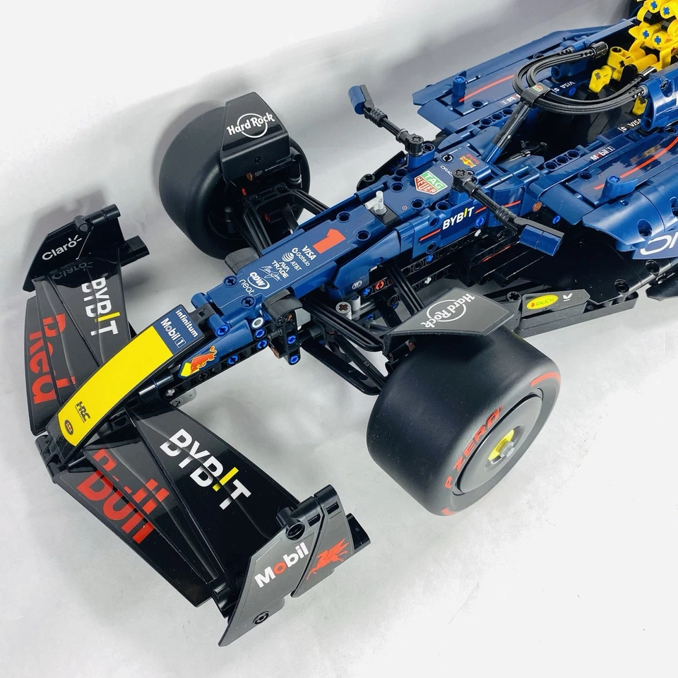 Lego Technic 42206 Oracle Red Bull Racing Rb20 F1 Car Set & Manual No Box - Image 4 of 4