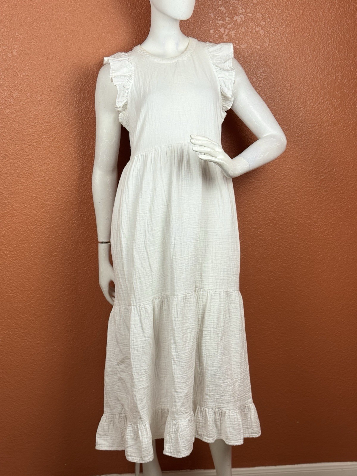 Universal Thread White Tiered Ruffle Sleeveless M… - image 1