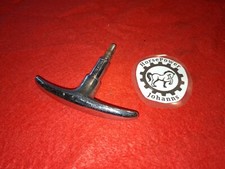 VW Käfer 113827565 Motordeckelgriff Griff Motorraum Haubengriff Motorhaubengriff