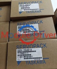 New In Box YASKAWA SGMG-09A2ABC SGMG-09A2ABC AC Servo Motor