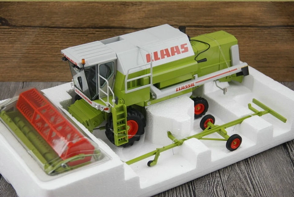 Replicagri 1/32 Claas Dominator 88 Maxi Combine Harvester Diecast Model Toy - Image 4 of 4