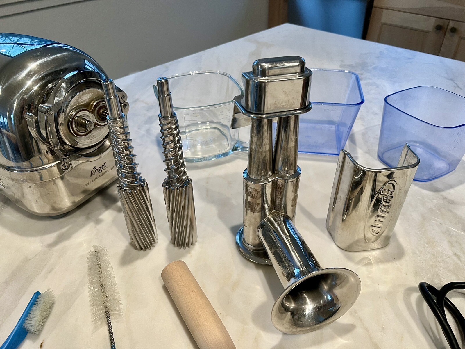 Angel Juicer 8500 SFH Juicer Slow Masticating Surgical grade