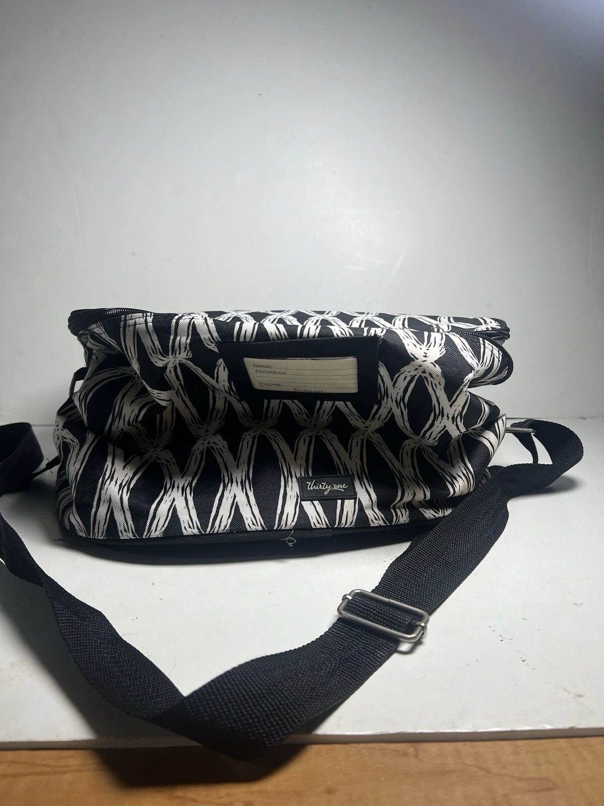 Thirty One BLACK & White FAMILY FUN THERMAL Cooler Tote Beverage