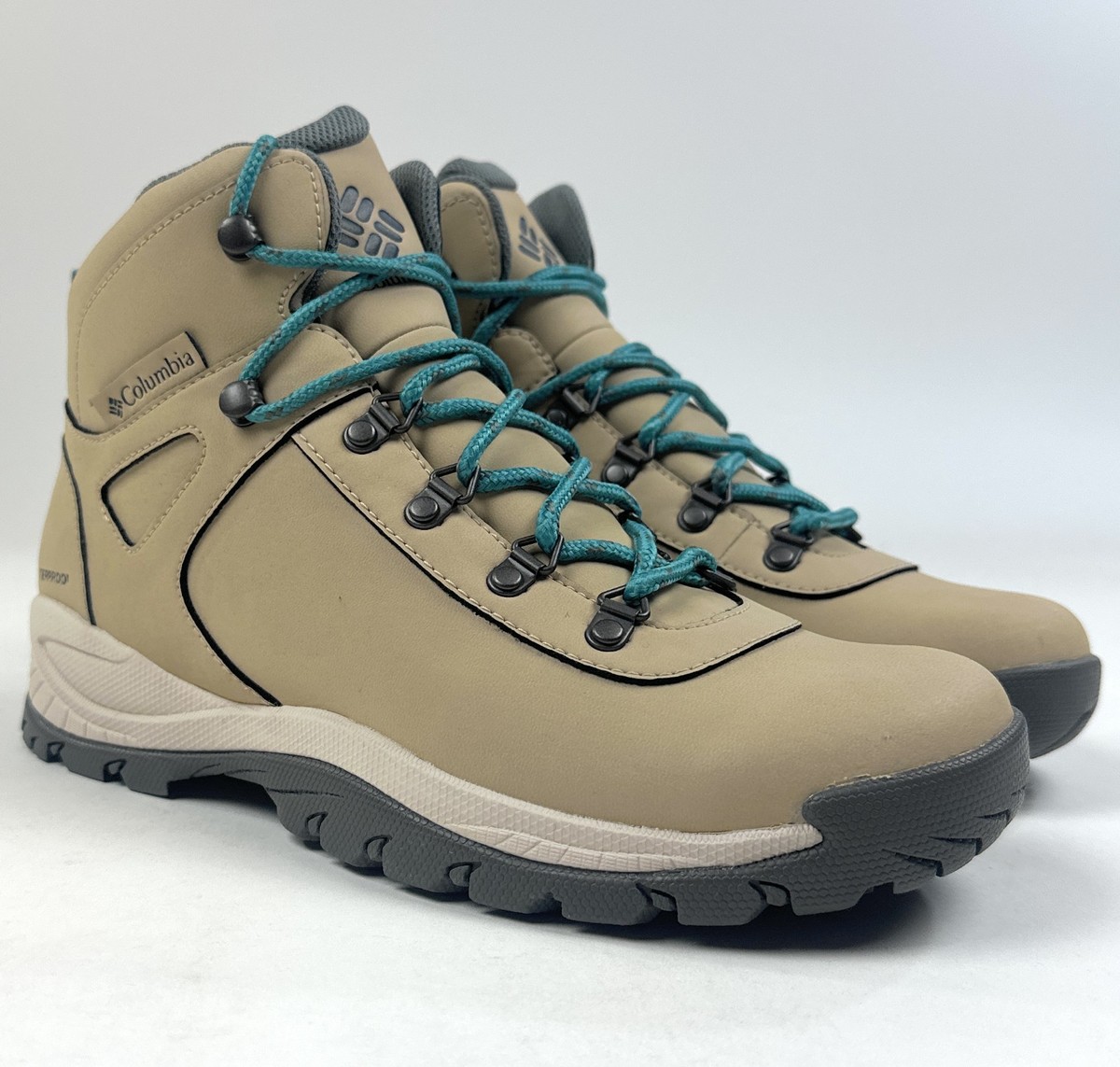 Columbia Women's Mid Waterproof Yoncalla Beige Hiking Boots Size