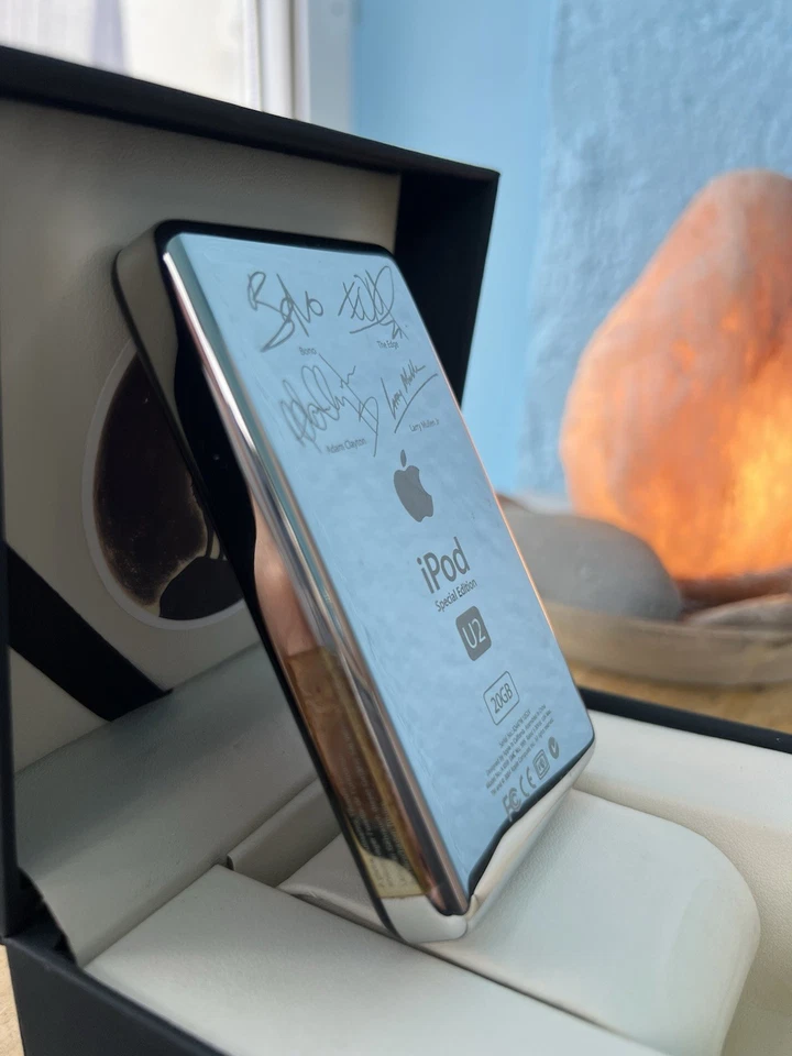 (Unopened) REAL U2 Edition Apple iPod Classic 4th Gen Matching Serial Numbers - Imagen 4 de 4