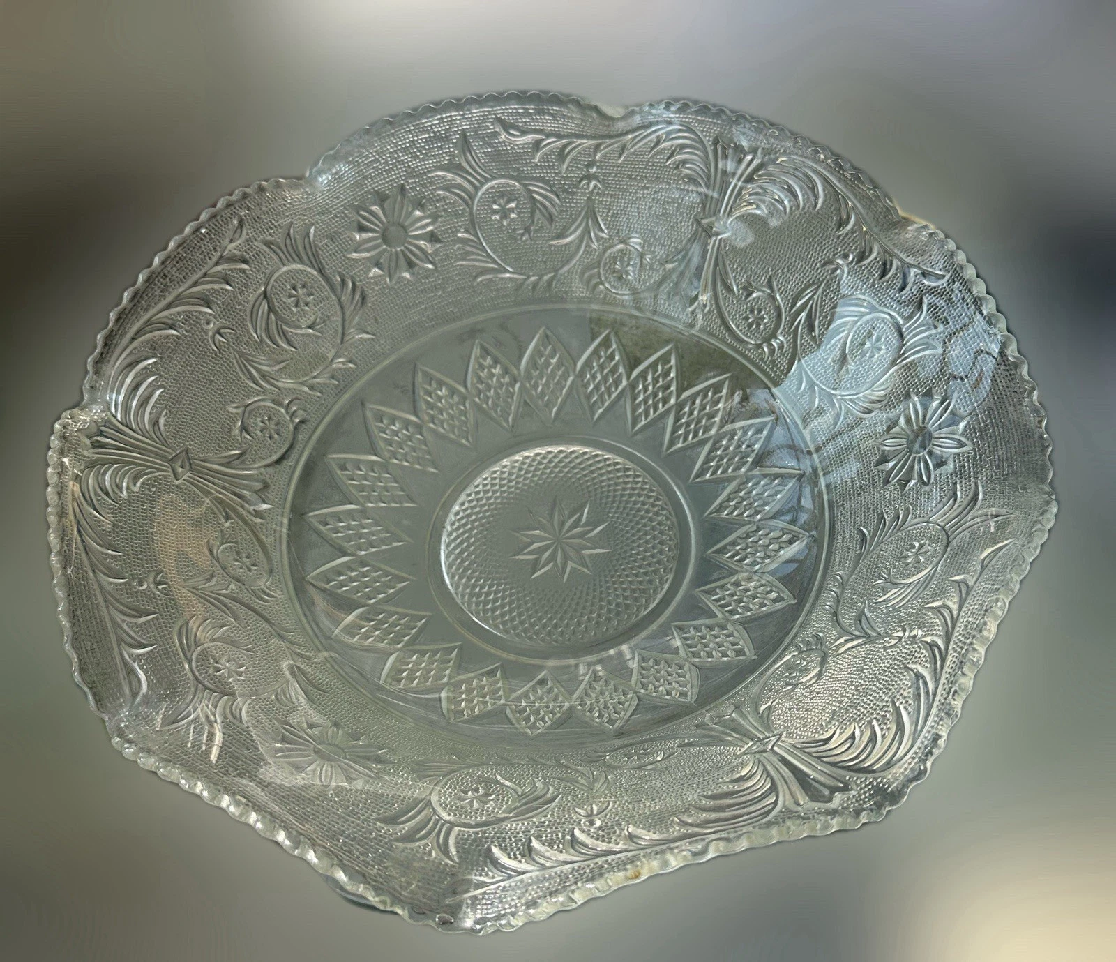Vtg Duncan & Miller # 41 Sandwich Clear Pressed Glass 11.5” Ruffled Edge Bowl EC