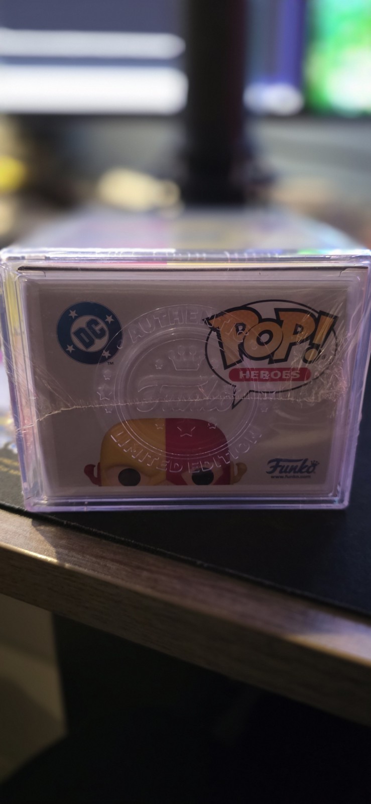 Funko POP! Vinyl: DC Heroes - Reverse Flash / The Flash Split #604 W/ Protector