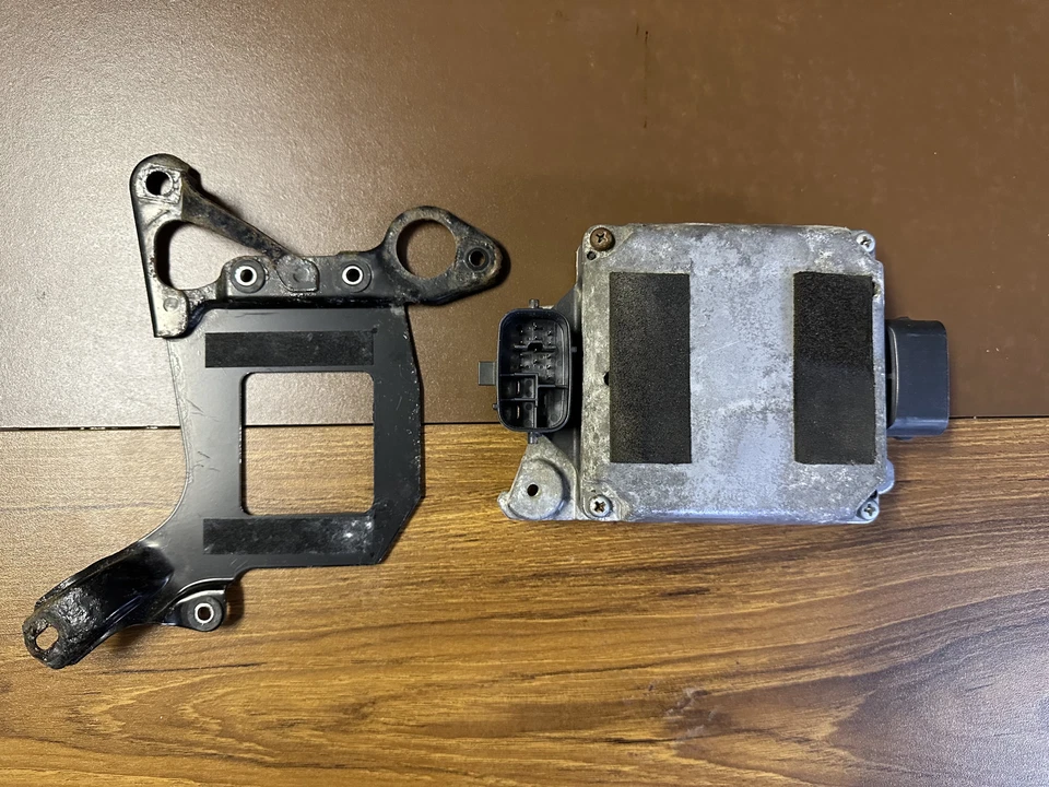 08 09 10 11 LEXUS GS350 Power Steering Control Module OEM 89650-30742 - Image 2 of 4