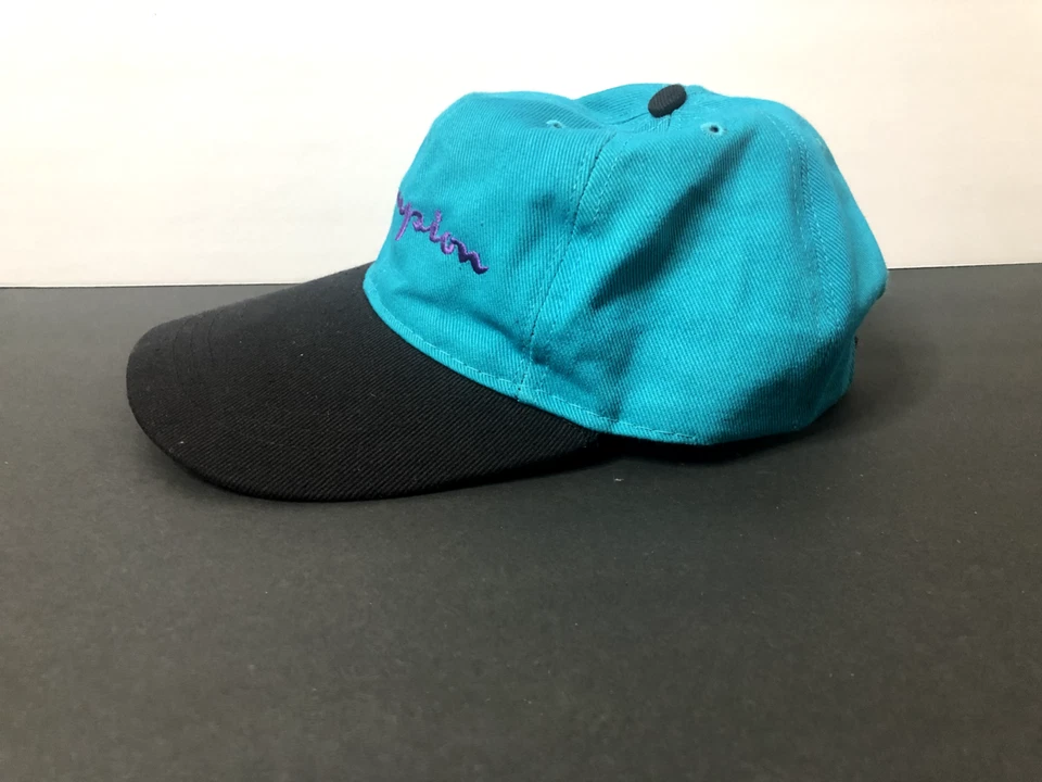 Sombrero Campeón Vintage Años 90 Hecho en EE. UU. Teal Script Correa Trasera Largo Bill Hornets Foto 2 de 4