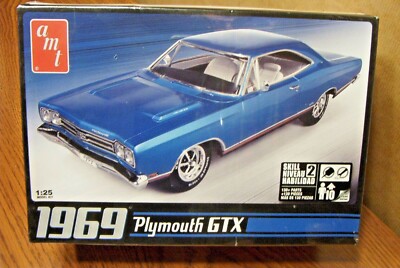 AMT 1969 PLYMOUTH GTX 1/25 SCALE MODEL KIT .. Factory Sealed