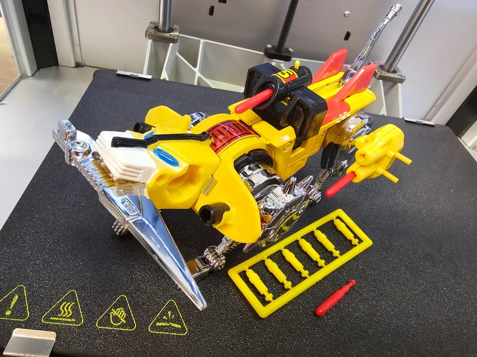 LOADED! NOS Original 1981 1985 Voltron Yellow Lion TOEI B D Golion Action Figure - Image 2 of 3