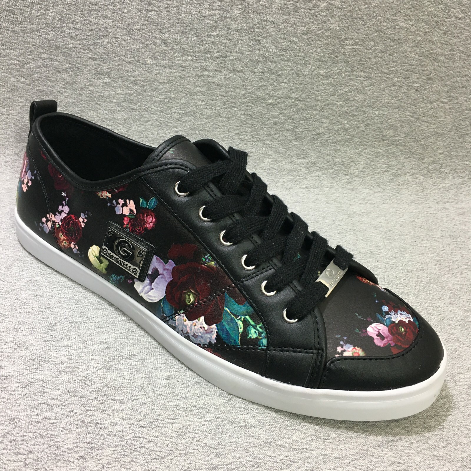 Venta de Tenis Guess | 129 articulos de segunda mano